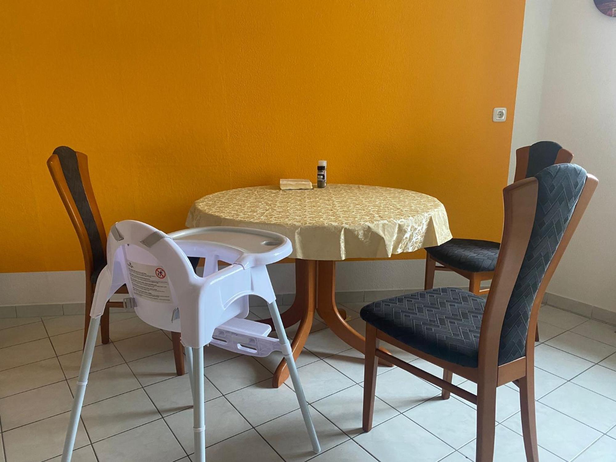 Fewo "Franzi" 5 Personen, Zentrale Lage, Parkplatz Dessau-Rosslau ภายนอก รูปภาพ